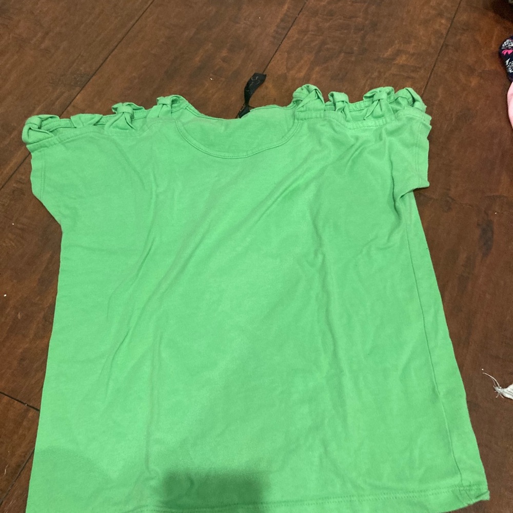Green t-shirt